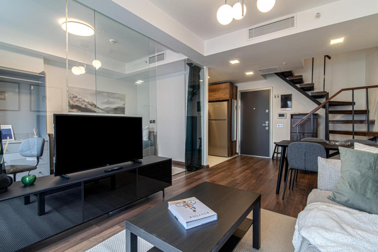 Sleek Flat With Great Location In Sisli İstanbul