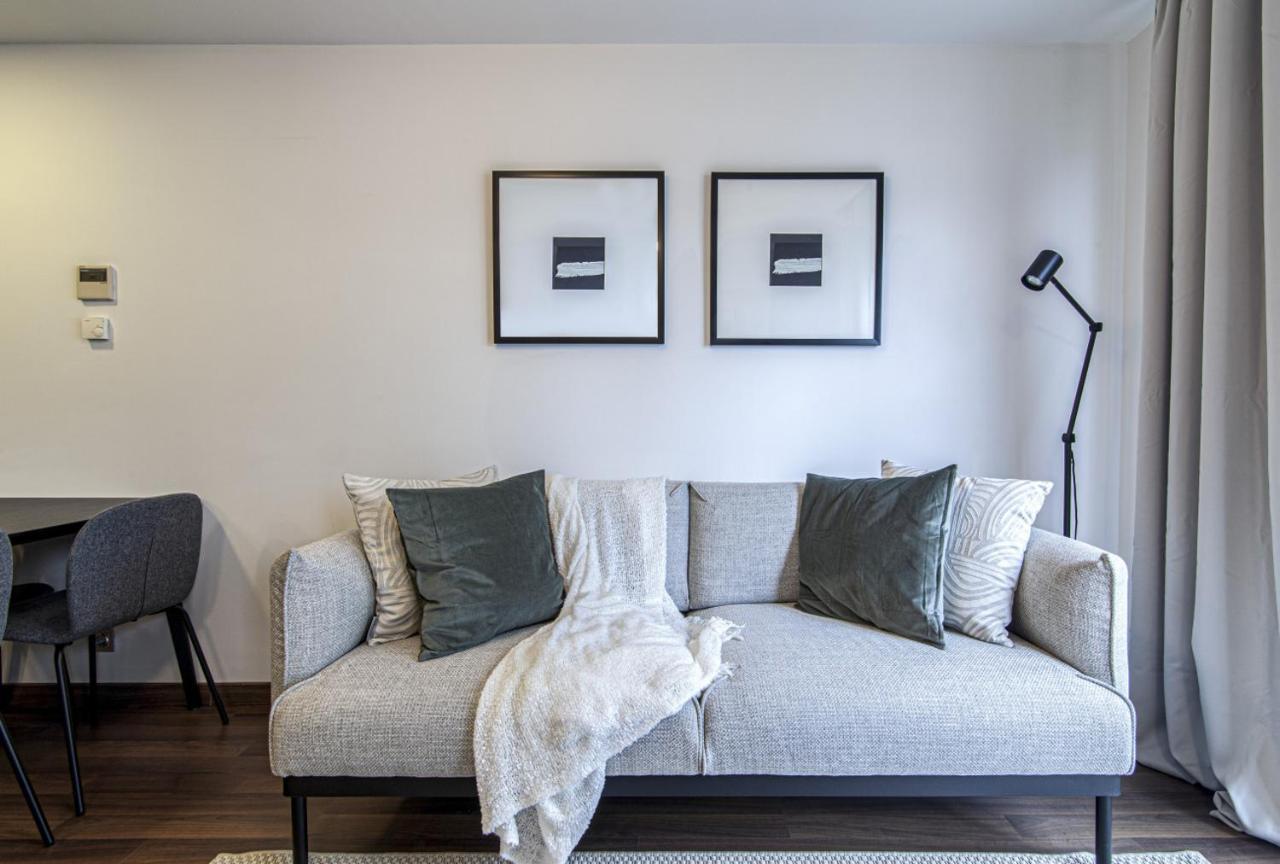 Daire Sleek Flat With Great Location In Sisli